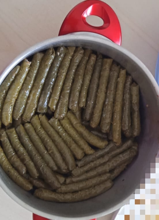 Bu kızkardeşimin sardıkları, Allahım inci gibi