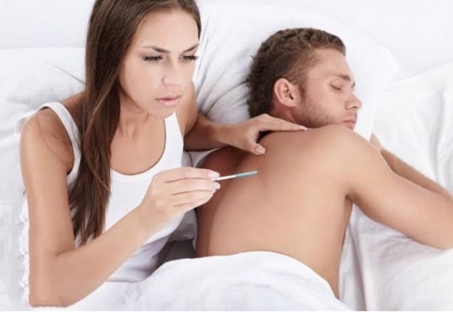 Cinsel ilişkide erkekler hemen soyunurken kadının üstünde kıyafetler neden hala durur?