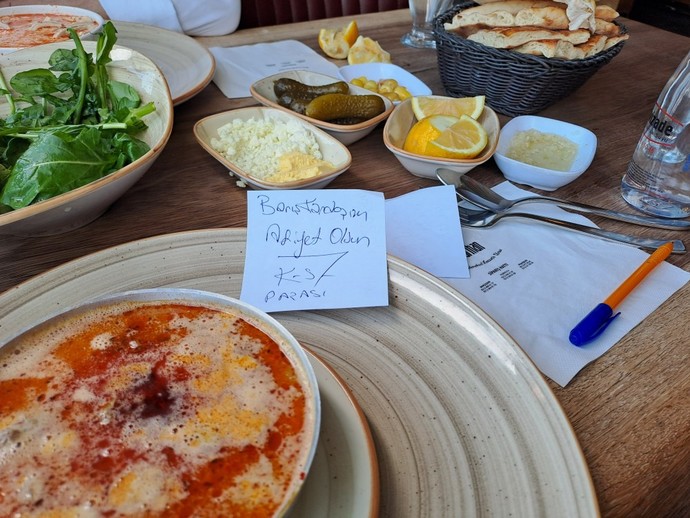 Arada yemek alışkanlığı ile ilgili tercihler yaparmisiniz?