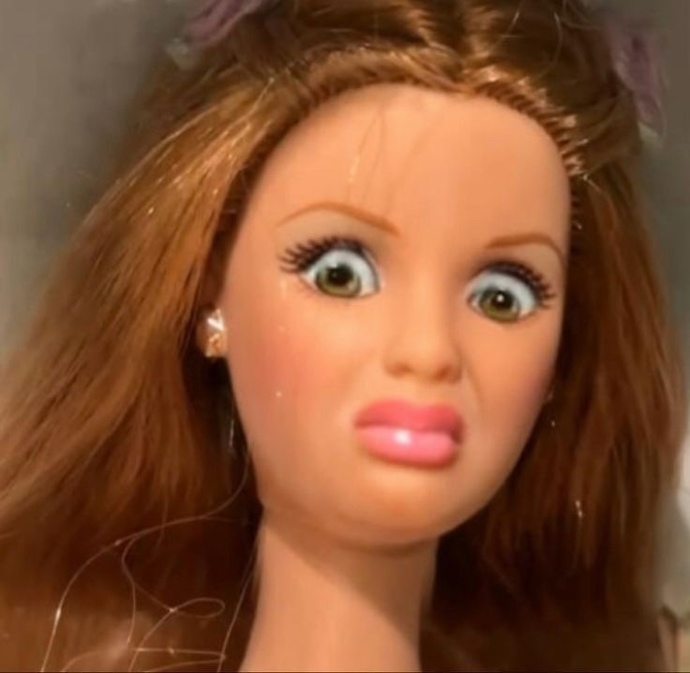 Sadece sesinden tanıyıp koşarak uzaklaşacağın bir ünlü ya da karakter var mı? 😵💫?