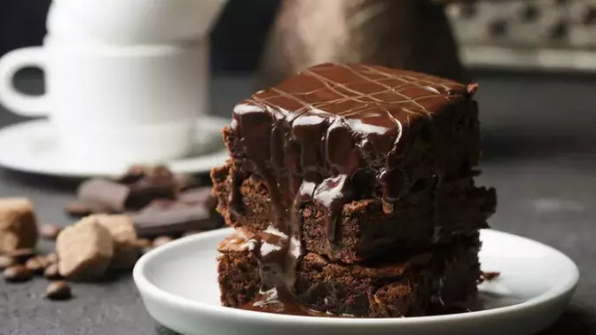 Kıvamı mı yoğun olsun, çikolatası mı bol? Brownie mi Puding mi😍🍴 ?