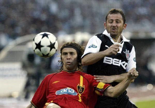 Sizce yurtdışında hiç oynamamış en iyi Türk futbolcu hangisidir?