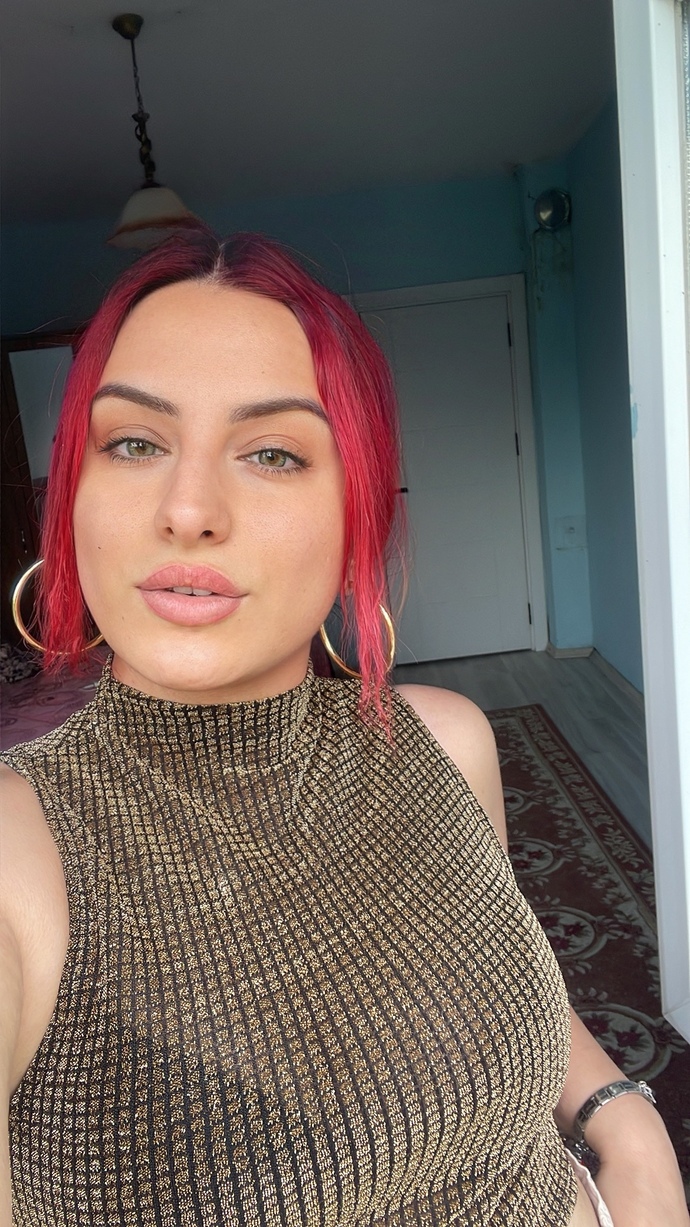 Sizce tanrı beni yaratırken neden birkaç gününü ayırmış?