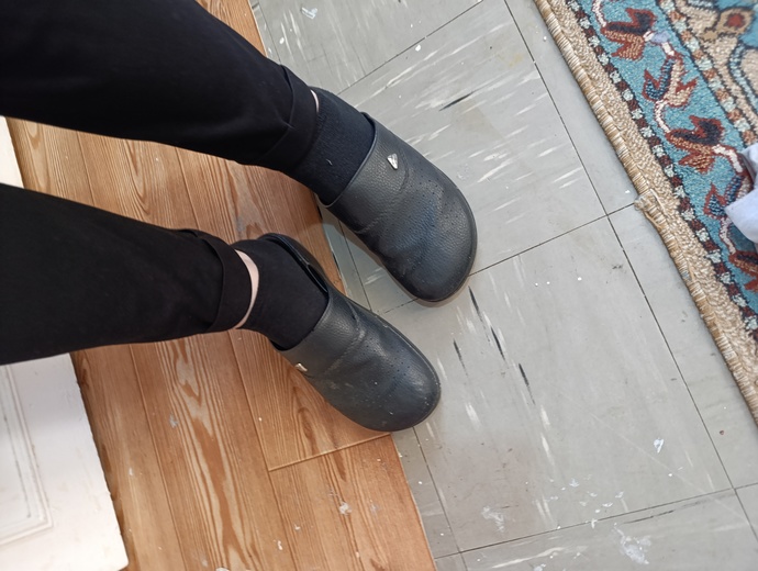 Mutfak ise girdim hangi terlik sizce? büyükte geldiler ya lacivert mi siyah mi?