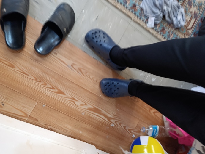 Mutfak ise girdim hangi terlik sizce? büyükte geldiler ya lacivert mi siyah mi?