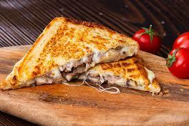Tost arasına domates, turşu, ketçap, mayonez sıkar mısınız?