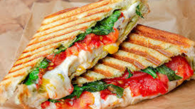 Tost arasına domates, turşu, ketçap, mayonez sıkar mısınız?