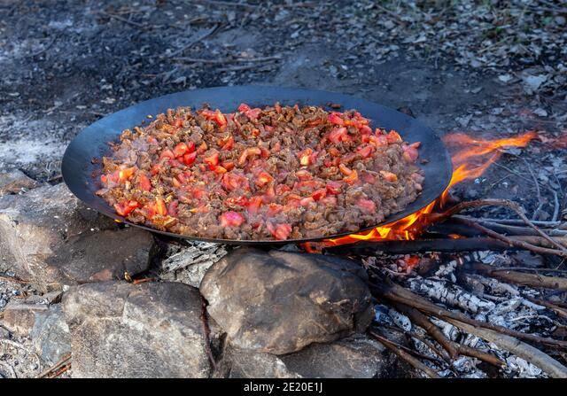 Bayram da kavurma mı yoksa kebap mı yer siniz?