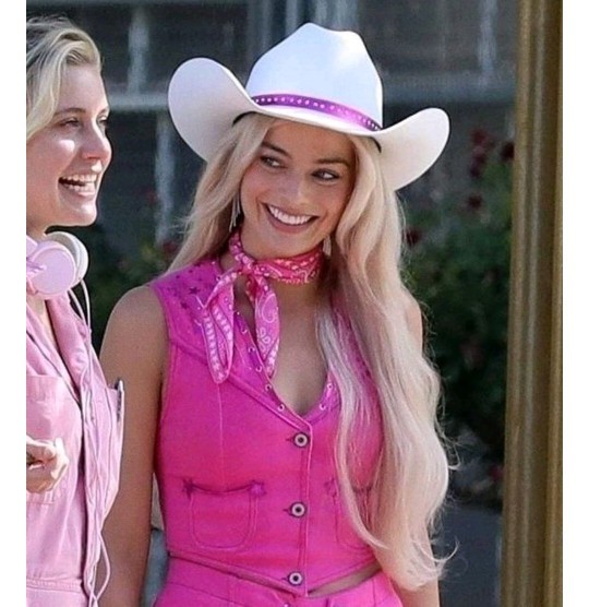 Pembe renk bikini giyersem Barbie olur muyum?