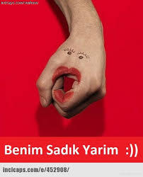 Şu an şu dakika şu Saniye sevgiliniz var mı 🙄?
