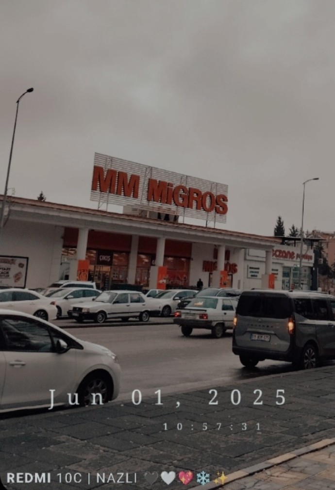 Bende çiçek gördüysen senin mevsimindendir 🧚