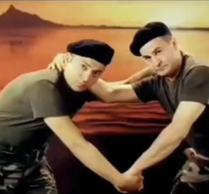 En son savaşa gidiyordu ondan sonra iletilişim koptu ölmüşte olabilir bir diğerlerine bakmak lazım.