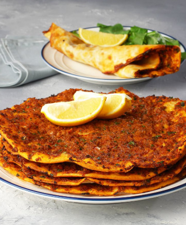 Lahmacun mu, Pide mi 😋🔥 Lezzet savaşı başlasın! 🥊🍴?