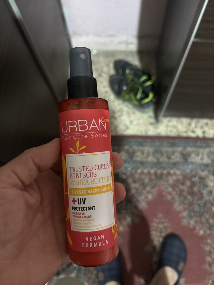 Sizinde gece uyurken saçlarınız düğüm gibi dolaşıyor mu?
