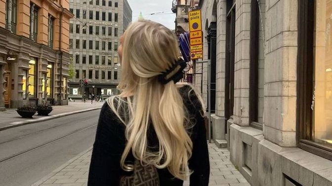 Sizinde gece uyurken saçlarınız düğüm gibi dolaşıyor mu?