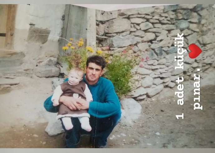 Çocukluk veya bebeklik halinizle şu anki haliniz benziyor mu?