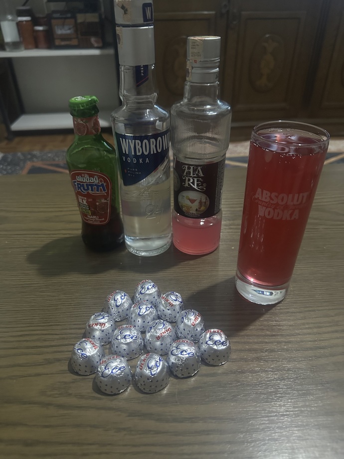 Yanımda kim olmak isterdin benimle kim içmek isterdi?