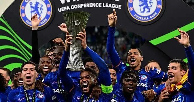 UEFA, Konferans Ligi şampiyonu Chelseaye hangi turnuvaya katılmak istediklerini soracak. Sizce hangisini seçerler?
