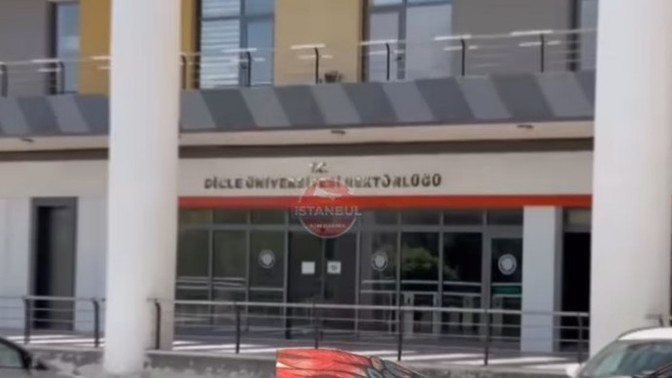 Hafız kız evli hocasıyla aşk yasamis?