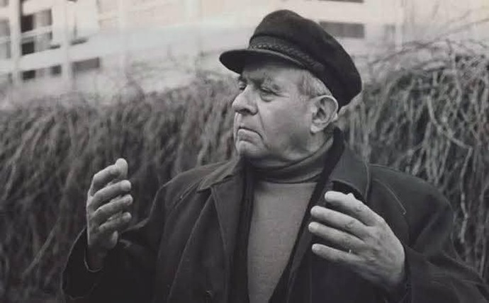 Bugün şair Ahmed Arif’in ölüm yıldönümü. Şairi tanıyor ve sever misiniz?