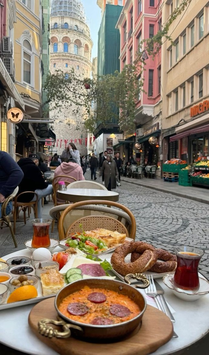 Kahvaltı yapmanın saati olur mu?