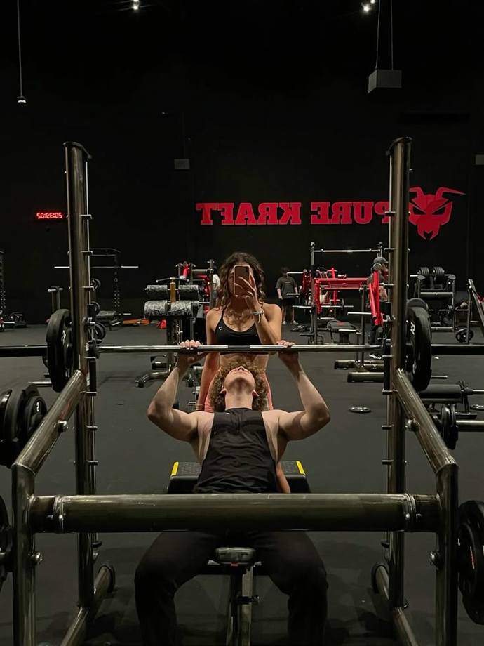 Hiç hoşlanmadığın bir sporu, sadece sevgilinle vakit geçirmek için dener miydin?