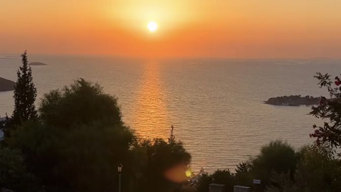 Güneşin batışını kiminle izlemek isterdiniz?