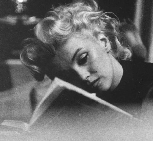 Monroe kararsız bugün