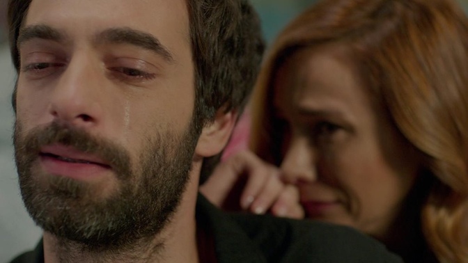 Sevdiği "Kadın" için ağlayan "Adam" aciz midir?