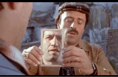 Aynaya sık bakar mısın?