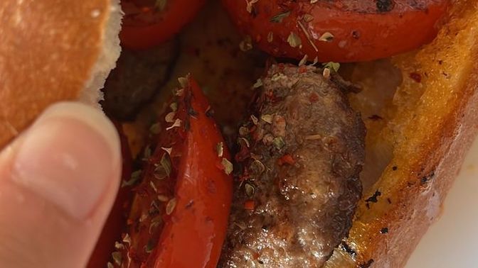 Akşam yemeğinde ekmek arası yenir mi?