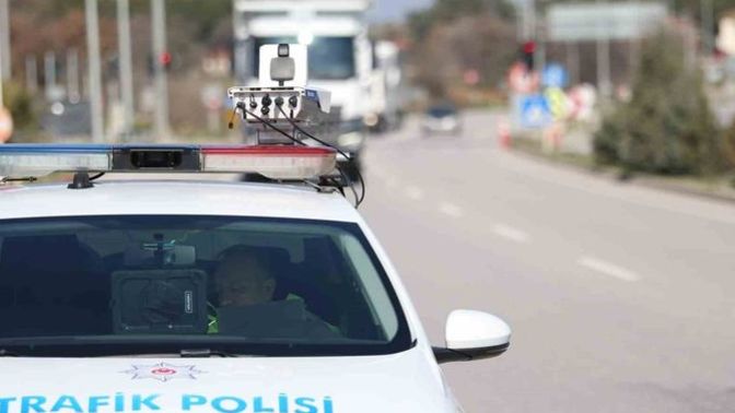 İçişleri Bakanı Ali Yerlikaya, "Her 30 kilometrede bir radar olacak" demiş. Bu uygulama ile trafik kazaları azaltılabilir mi?