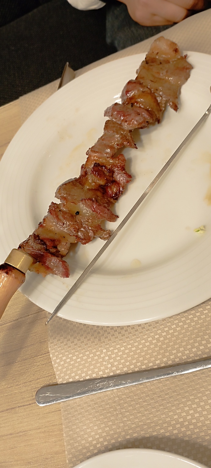 Erzurumdan çağ kebap yemeden çıkılmaz mı?