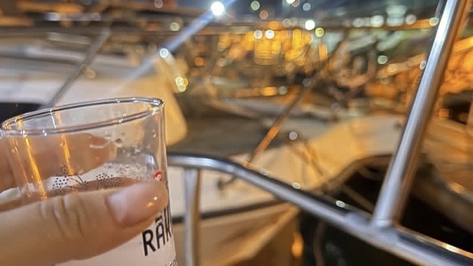 İyi bayramlar🍬🥰Bayramda kızlar soruyorda takılmaya devam mı?