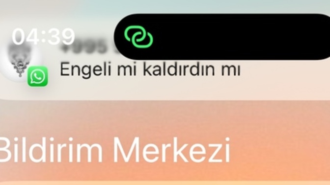 Ayrıldığım sevgilim sürekli yazıp duruyor, yaramı tazeliyor. Ne yapabilirim?