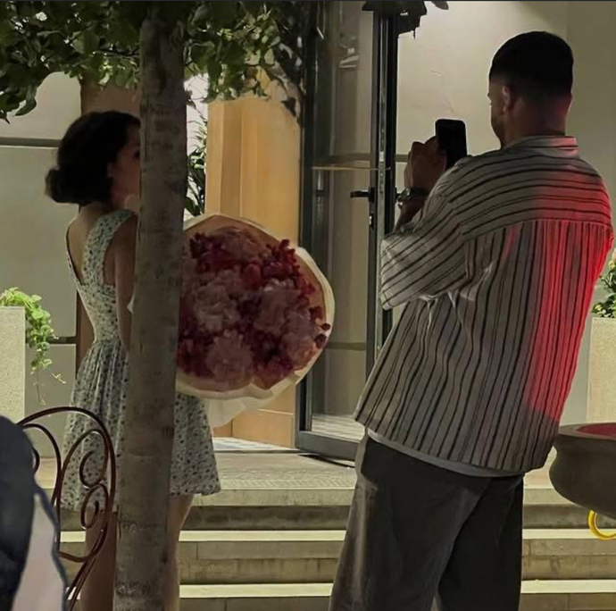 Size ucuz hediye alan sevgiliye pahalı hediye alır mısınız?