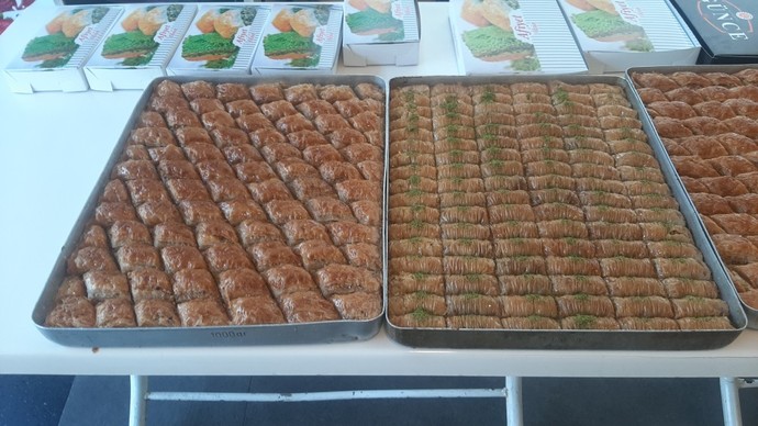 Bayram baklavaları nasıl bence güzel mi al beni ye diyor?