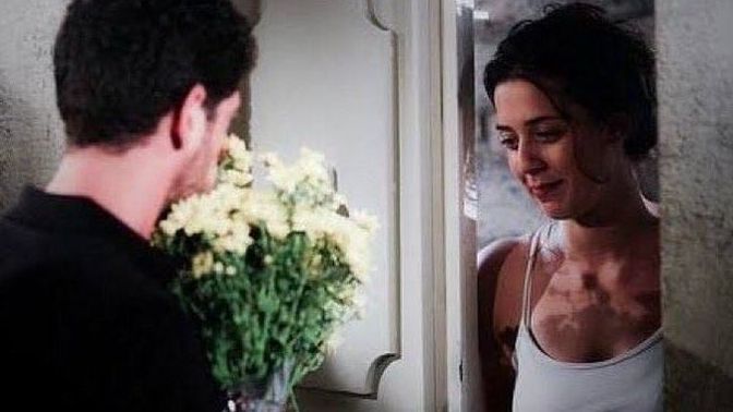 İlişkinizde kim daha romantik?