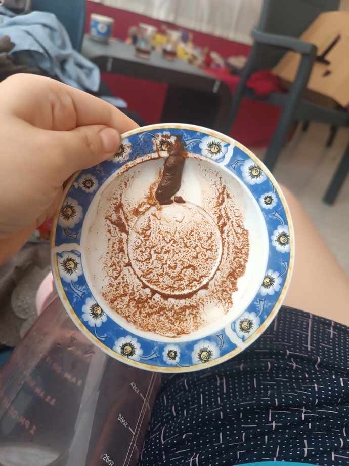 Falıma baksanıza güzel şeyler uydurun lütfen?