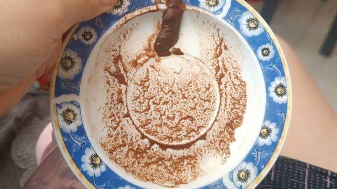 Falıma baksanıza güzel şeyler uydurun lütfen?
