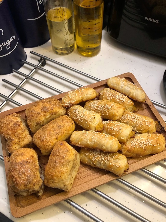 Patatesli börek / Merzifon çöreği sever misiniz? Kahvaltı yaptınız mı?