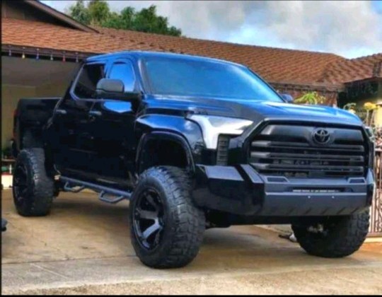 Hangi Toyota bende olsa vay be karizma ya bak dersin ?