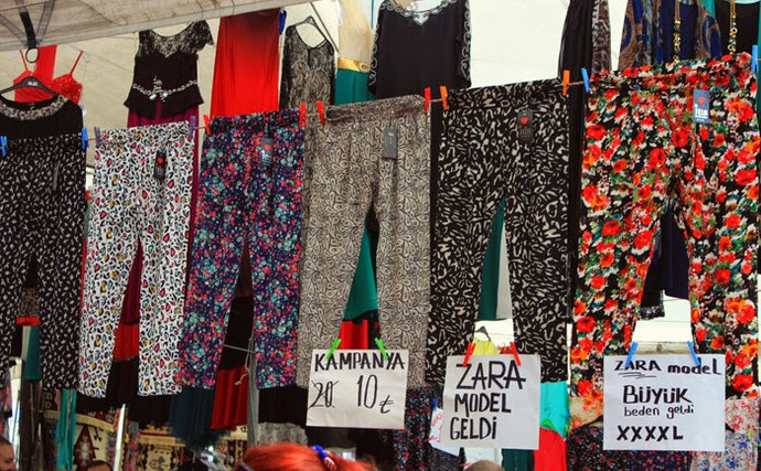 Pazardan giyinen biriyle sevgili olur musunuz?