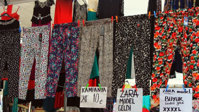 Pazardan giyinen biriyle sevgili olur musunuz?