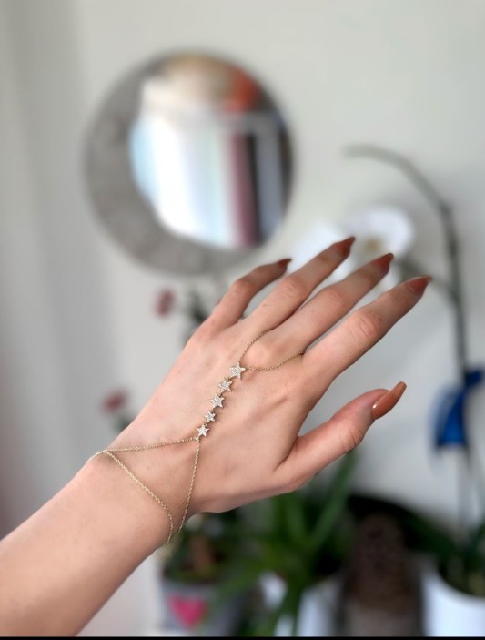 Kızlar sizce benim elime gold şahmeran mı yoksa silver mi gider?