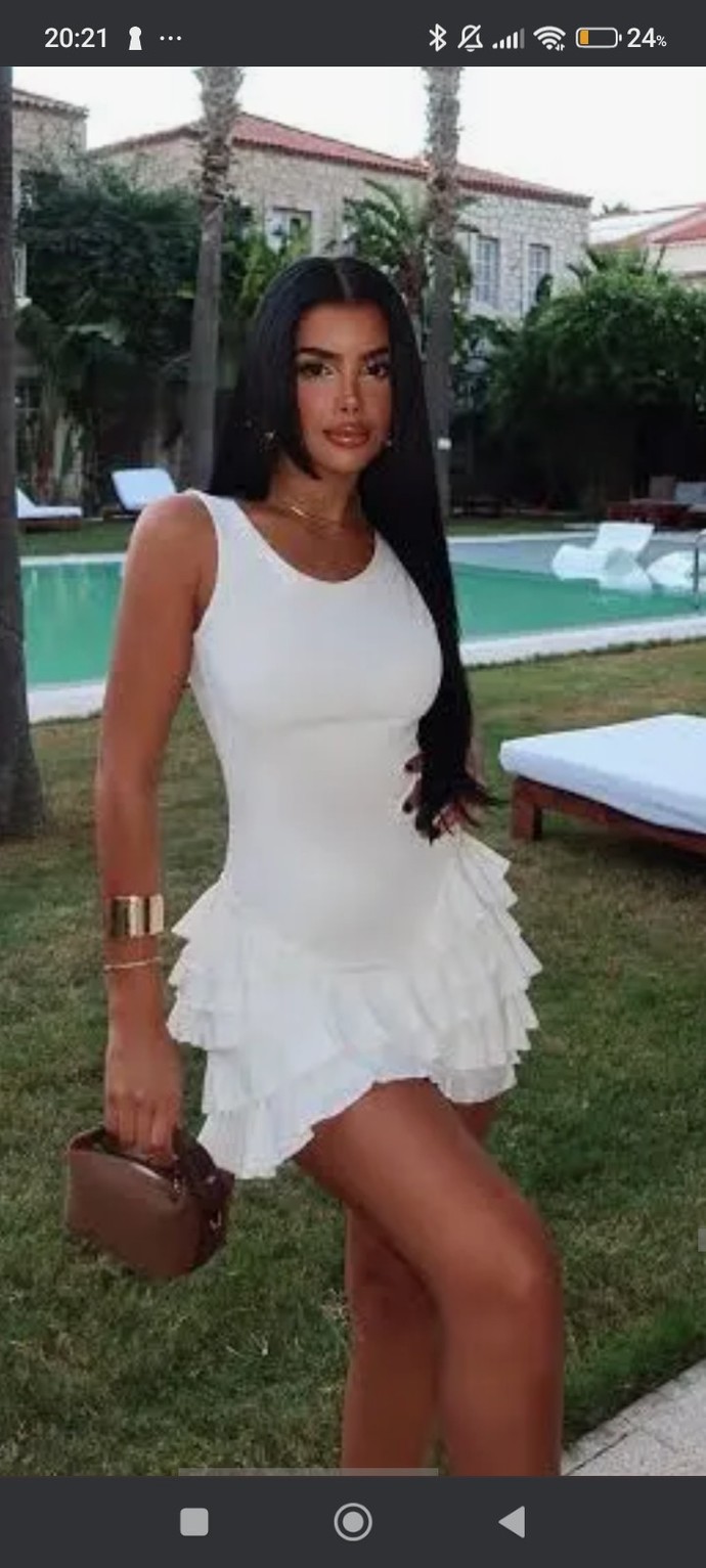 Sizce hangisini almalıyım hangisi daha güzel ve hangisi bana yakışır?