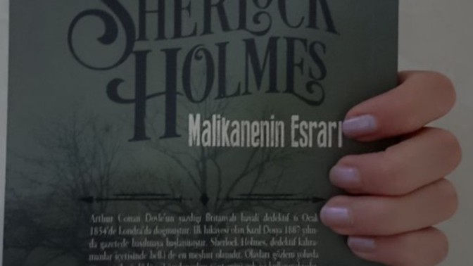 Sherlock Holmes okuyan kızdan olur mu?