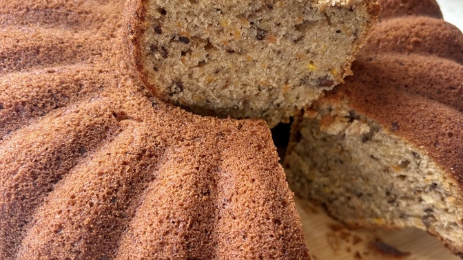 Portakallı 🍊, havuçlu 🥕, cevizli ve tarçınlı kek yaptım, sever misin?