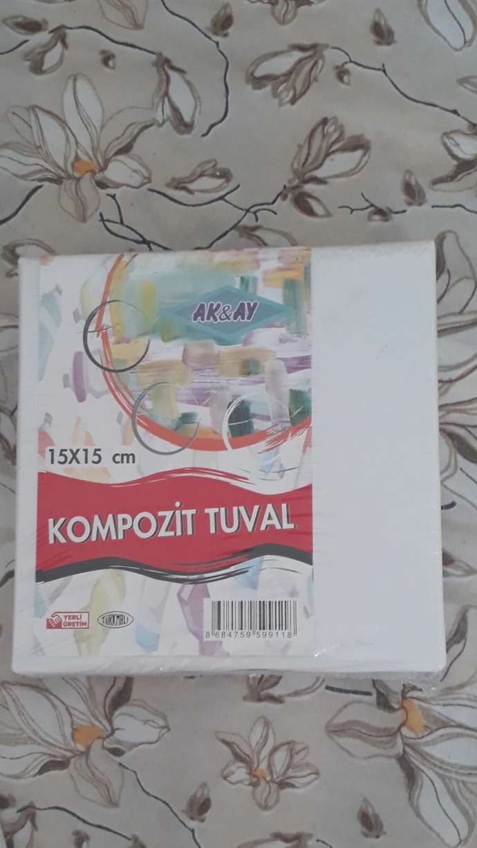 Kızlar aranızda kompozit tuval kulanan var mı kullanışlı mi?