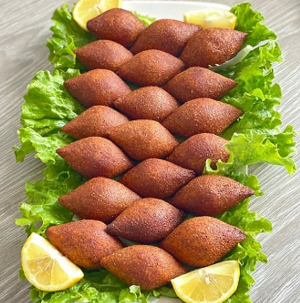 Lezzet Arenası Başlasın!🔥Çiğ Köfte mi 🥵 yoksa İçli Köfte mi  🥰 Sizin Favoriniz Hangisi?